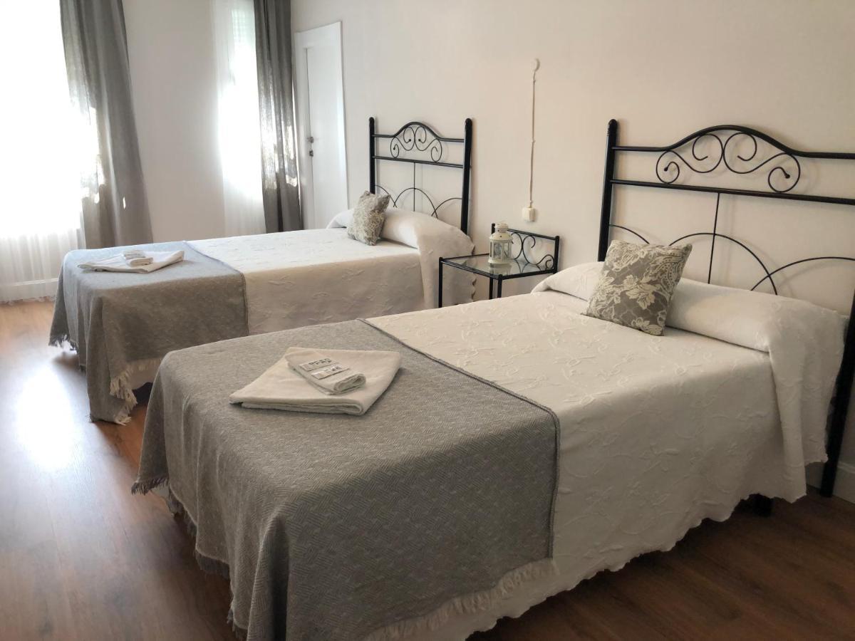Pension Fernandez Vega de Valcarce Extérieur photo