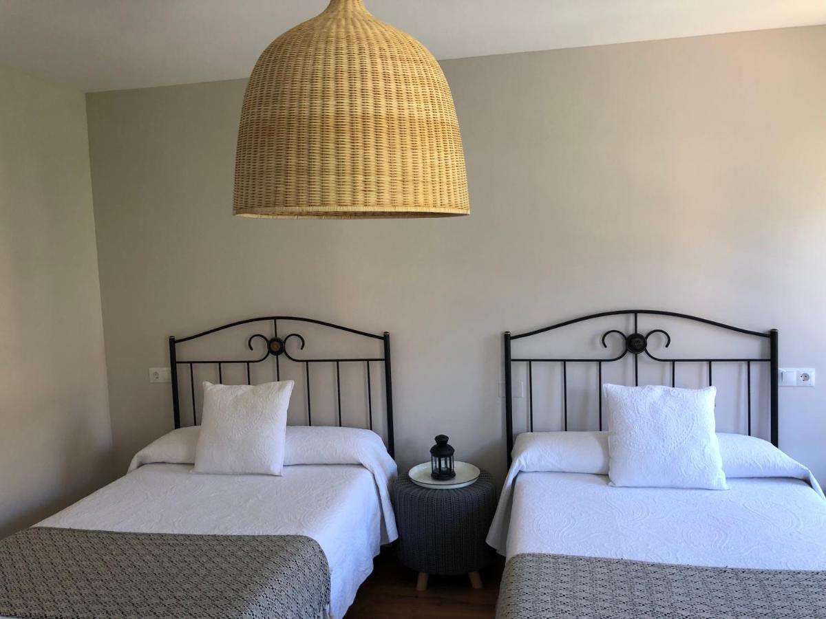 Pension Fernandez Vega de Valcarce Extérieur photo